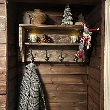 別荘 Unique 200-year Old Tiny House In Old Town スタヴァンゲル