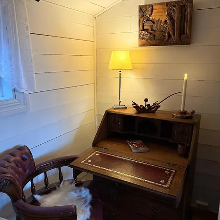 Unique 200-year Old Tiny House In Old Town Stavanger