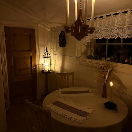 Unique 200-year Old Tiny House In Old Town Dom wakacyjny